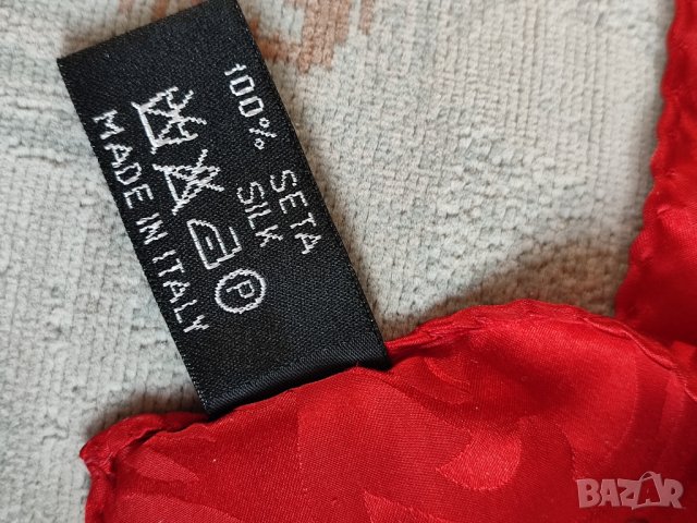 Нов италиански естествена коприна шал roccobarocco made in Italy ново състояние, снимка 6 - Шалове - 40005111