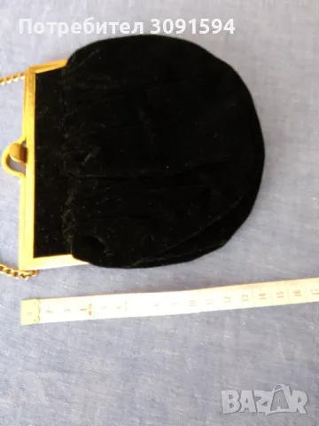 Дамска чанта 30 те години черно кадифе със бронзов обков , снимка 10 - Антикварни и старинни предмети - 47290978