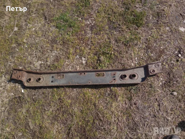 Греда под радиатора Форд транзит 2000-2014г, снимка 2 - Части - 49095880