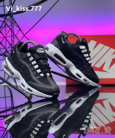 Нови обувки Nike air max 95, снимка 4 - Маратонки - 48846827