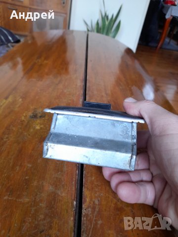 Стар автомобилен пепелник #3, снимка 6 - Други ценни предмети - 39341039