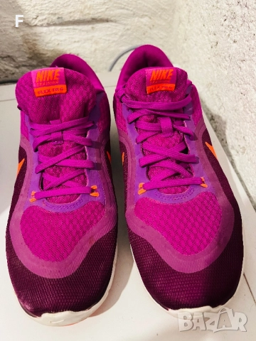 Дамски маратонки различни 