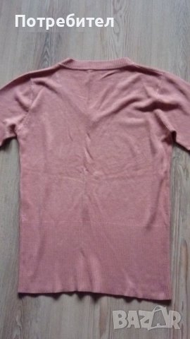 Дамски пуловер с остро деколте М-L, снимка 6 - Блузи с дълъг ръкав и пуловери - 39897282