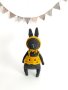 Зайче с шапка, детска играчка ръчна изработка, плетени играчки, подарък за дете, плетено зайче, снимка 1 - Плюшени играчки - 43143529