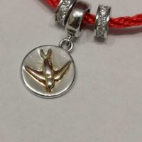 Дамски гердан на червен шнур със сребърен медальон с лястовица, снимка 4 - Колиета, медальони, синджири - 28244594