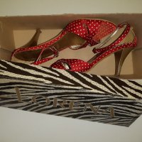 Сандали Lorena - ток, ефектни, червени на точки , снимка 3 - Дамски обувки на ток - 26976614