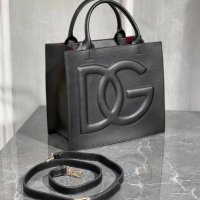 Дамска чанта Dolce&Gabbana Реплика ААА+, снимка 1 - Чанти - 36659345