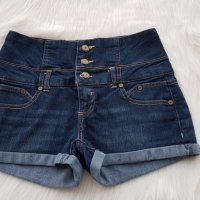 Къси дънкови панталони с висока талия размер С-М, снимка 6 - Къси панталони и бермуди - 37434457