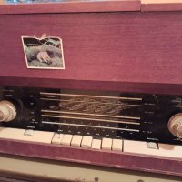 Ретро радио  Акорд, снимка 1 - Антикварни и старинни предмети - 43351687