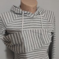 РАЗПРОДАЖБА нова блузка с качулка , снимка 11 - Блузи с дълъг ръкав и пуловери - 38658933