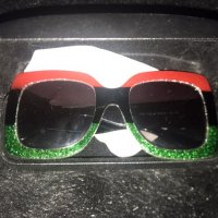 Слънчеви очила на Gucci, снимка 1 - Слънчеви и диоптрични очила - 27623514