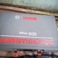 Продавам големи къртачи BOSCH  Къртач Bosch GBH 5 DCE 1100W комплект с куфар и две шила Цена 400лв. , снимка 9 - Бормашини - 36785802