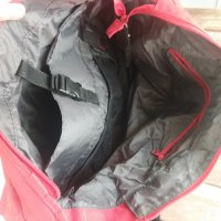 Levis  голяма червена чанта от брезент, снимка 5 - Чанти - 32543892