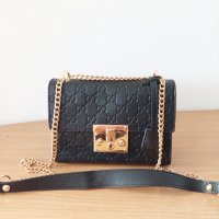 Gucci дамска чанта ппез рамо код 245, снимка 1 - Чанти - 40695448