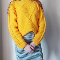 Ръчно плетена дамска блуза, снимка 2 - Блузи с дълъг ръкав и пуловери - 18762739