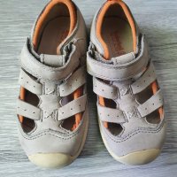 30-31н Nike;Zara; Reebok;, снимка 1 - Детски сандали и чехли - 32567379