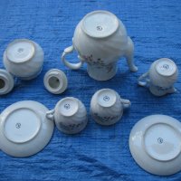 Ретро порцеланов чайник каничка захарница и 2 чаши, снимка 2 - Антикварни и старинни предмети - 33481946