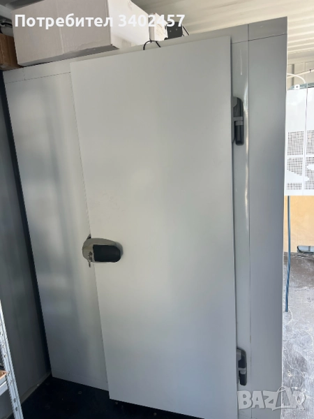 Хладилна камера за бизнес – немска, като нова, продава се от фирма, снимка 1