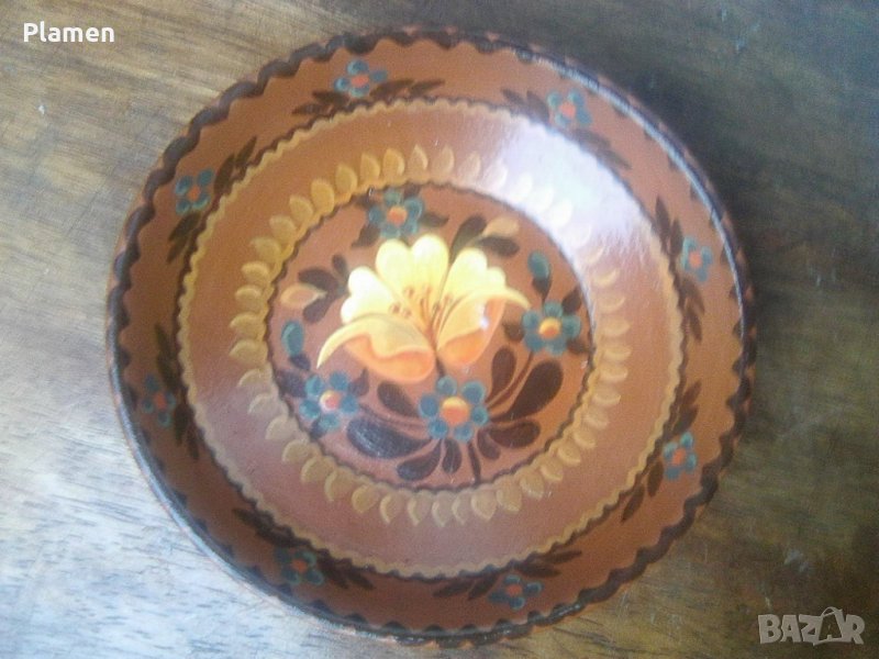 Изрисувана дървена чиния сувенир, снимка 1