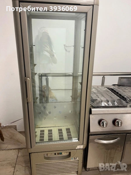 Витрина за торти, снимка 1