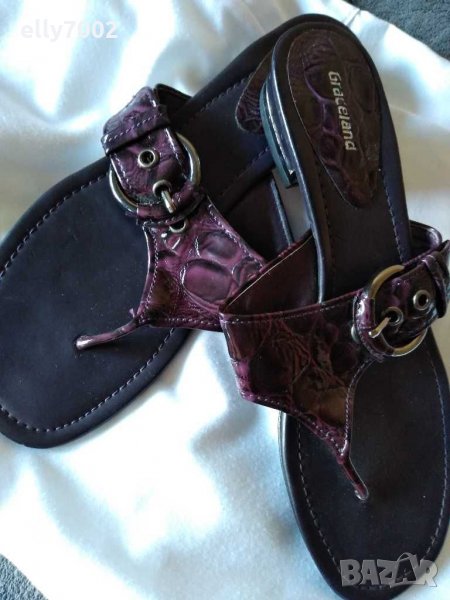 Нови дамски чехли, тъмно лилав лак Graceland, снимка 1