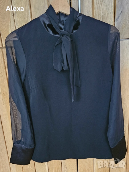 Блуза официална в черен цвят с тюлени ръкави и сатенен гръб. Размера е универсален, но отговаря на S, снимка 1