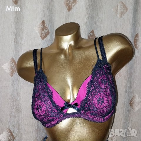 Oups 70 D Цикламов сутиен с черна дантела 