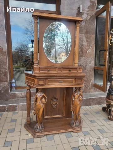 Шкаф с огледало 