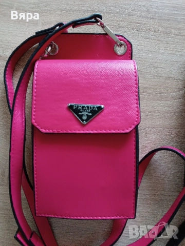 PRADA малка дамска чанта, снимка 3 - Чанти - 51944677