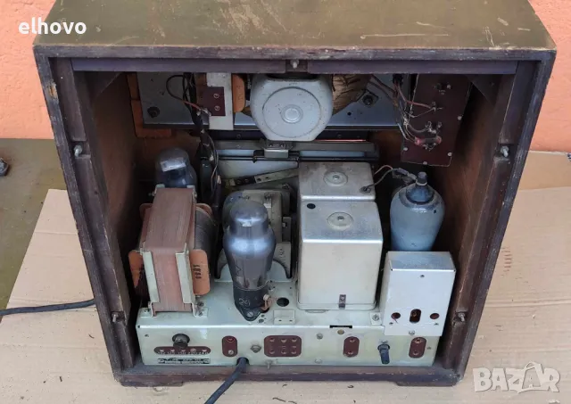 Старо лампово радио Mende Typ 210, снимка 12 - Антикварни и старинни предмети - 48864904