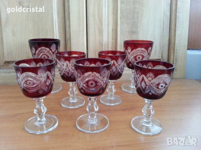 Кристални чаши цветен червен кристал 