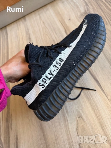 Мъжки оригинални маратонки Adidas Yeezy Boost 350 v2 ! 46 н, снимка 8 - Маратонки - 51869510