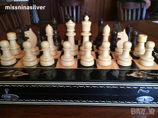 Фигури за шах дървени