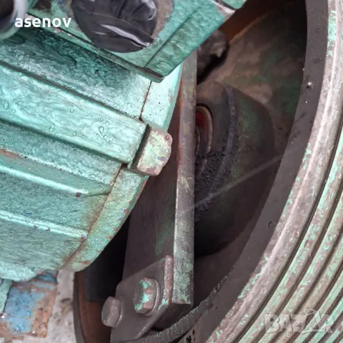 елдвигател със съединител, снимка 3 - Електродвигатели - 49148346