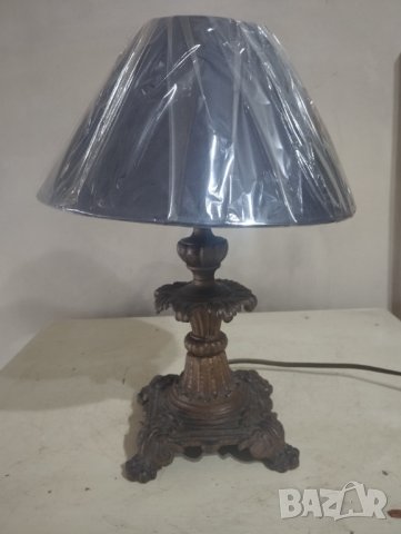 Барокова настолна лампа