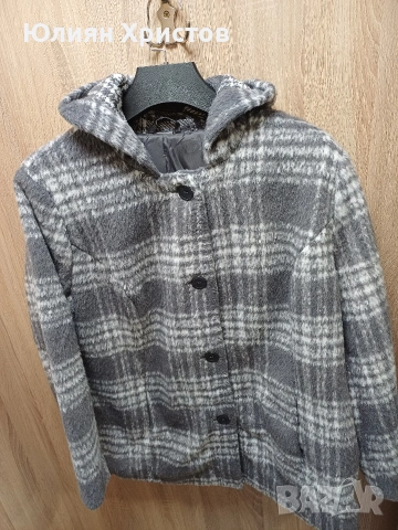 Палта на едро, снимка 6 - Палта, манта - 53162859