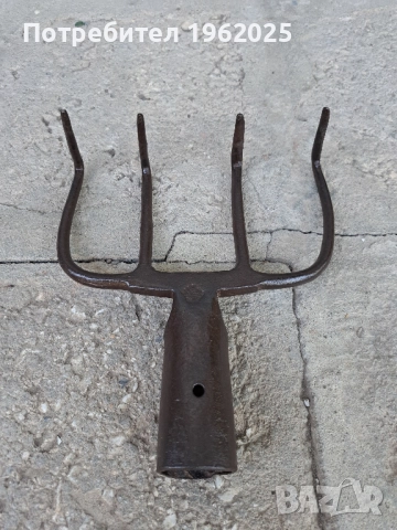 Стара Ръчно Кована Вила 