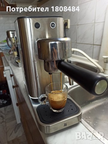 Кафемашина VMF нова с ръкохватка с крема диск, работи отлично и прави хубаво кафе с каймак , снимка 1 - Кафемашини - 43500064