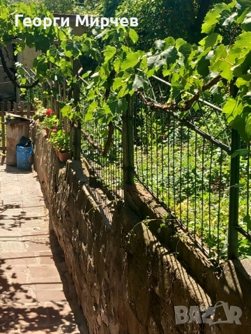 Продавам къща в Перник, кв.Варош -собственик , снимка 8 - Къщи - 52363455