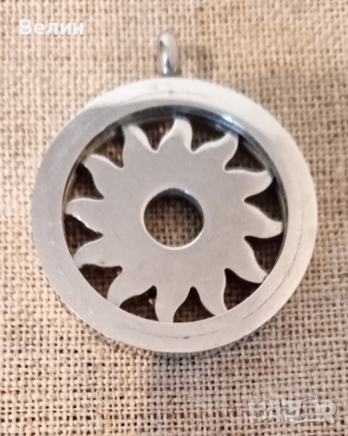 висулка, снимка 3 - Колиета, медальони, синджири - 36473885