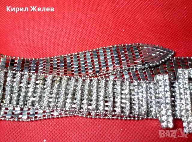 ПРЕКРАСЕН АЖУРЕН ДАМСКИ ПОСРЕБРЕН МЕТАЛЕН КОЛАН с БЛЕСТЯЩИ ФАСЕТИРАНИ КРИСТАЛИ 32867, снимка 11 - Колани - 47298506
