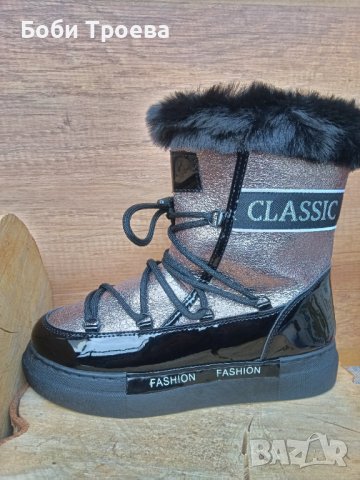 Дамски зимни апрески в цвят черен и златист с връзки, снимка 3 - Дамски ботуши - 43145390