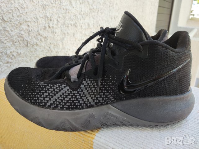 маратонки Nike Kyrie Flytrap Black Gunsmoke, снимка 1 - Маратонки - 43290058