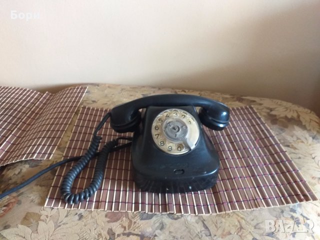 Стар телефон, снимка 2 - Други ценни предмети - 28043155