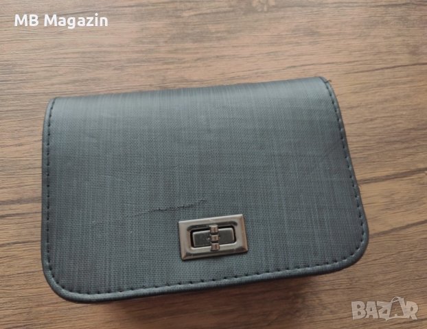 Малка дамска чантичка