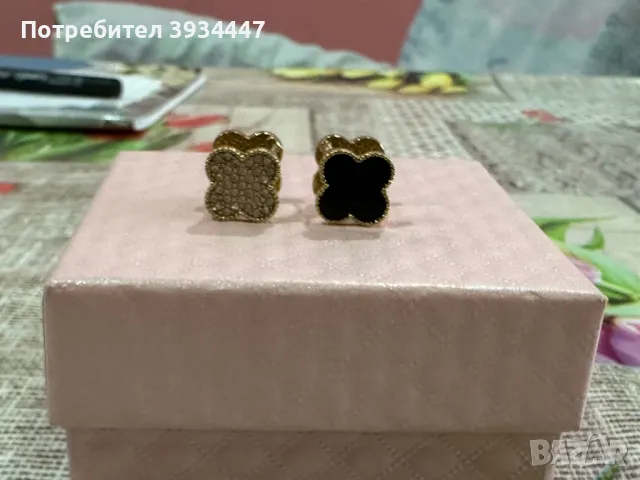 Стоманени двулицеви обеци във формата на детелини, снимка 1