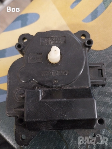 управление клапи за климатроник на Тойота , снимка 2 - Части - 52920878