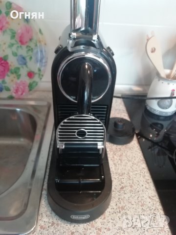 Кафе Машина с капсули - Nespresso De'Longhi, снимка 11 - Кафемашини - 40822838