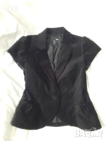 Интересен комплект от марково сако, пола и луксозни чорапи с дантела, снимка 3 - Костюми - 49031181