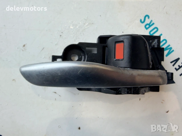 69273F4010 дясна вътрешна дръжка от Toyota C-HR 2.0 l-VVTi Hybrid двигател M20AFXS 150 кс., 17000 km